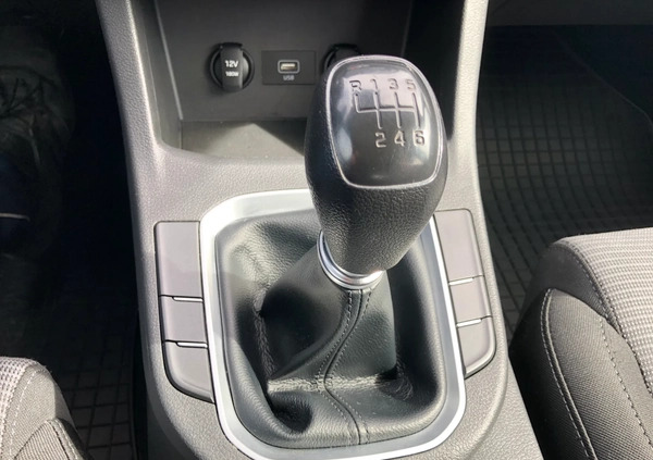 Hyundai I30 cena 45900 przebieg: 220000, rok produkcji 2020 z Daleszyce małe 596